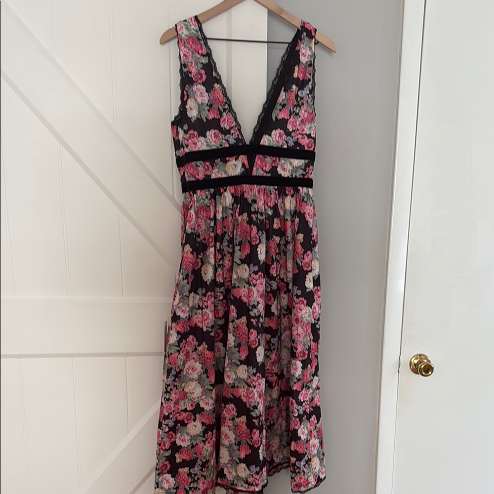 For Love of lemons Black Floral Dress - Picture 2 of 3
